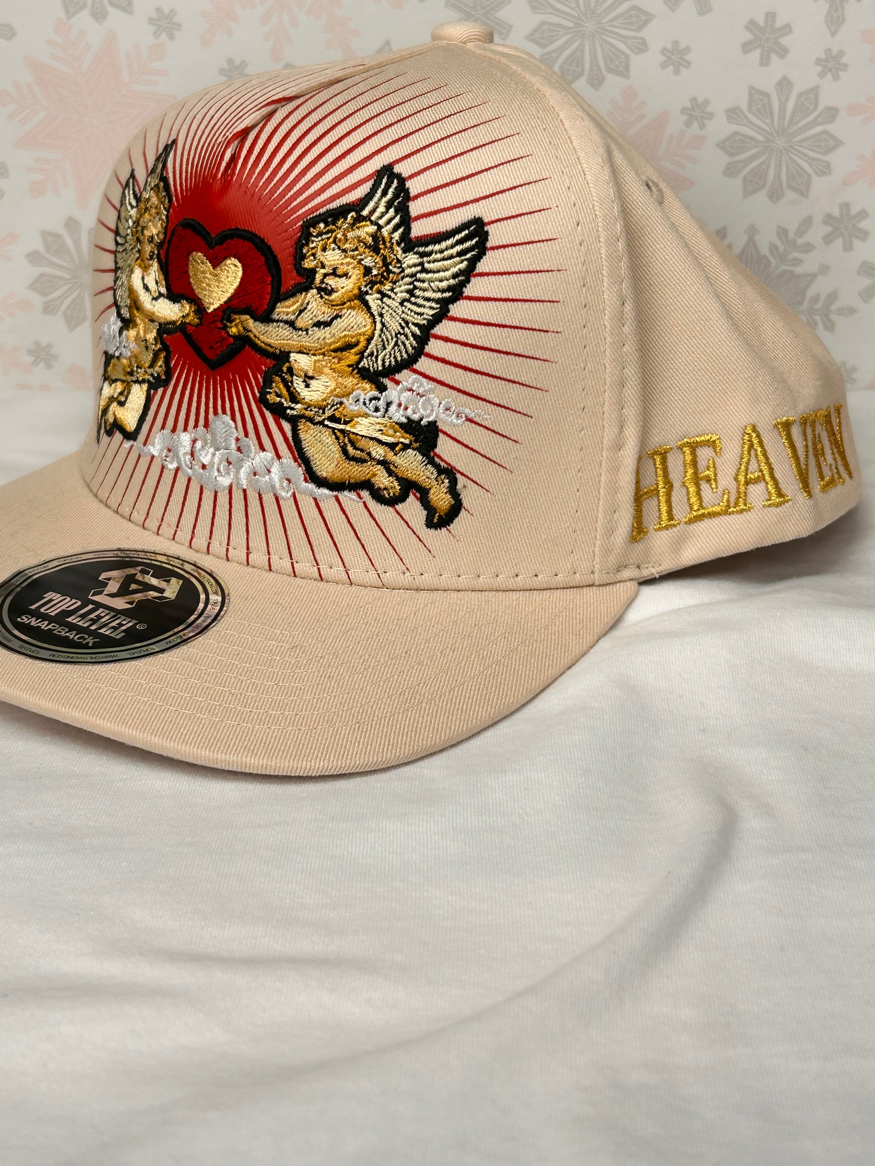 "Heaven" Cherub Angels Embroidered Flat-Brim Snapback Hat – Beige / Gold